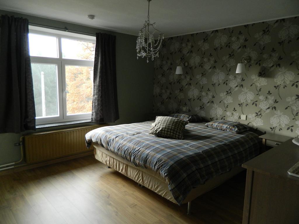 B&B Les Tcheous La Gleize Room photo
