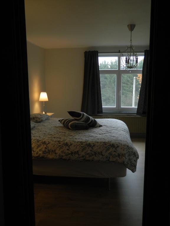 B&B Les Tcheous La Gleize Room photo
